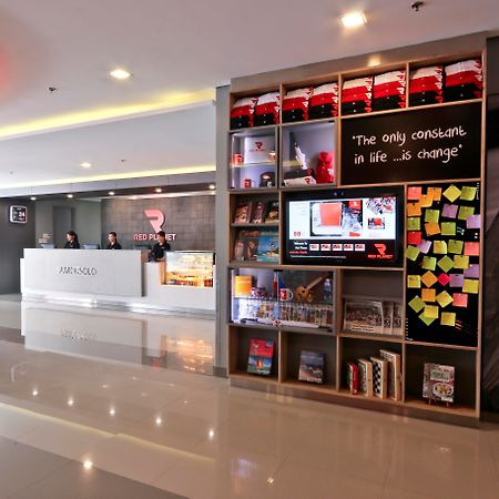 เรด แพลนเนต มะนิลา อามอร์โซโล Hotel Makati City ภายนอก รูปภาพ