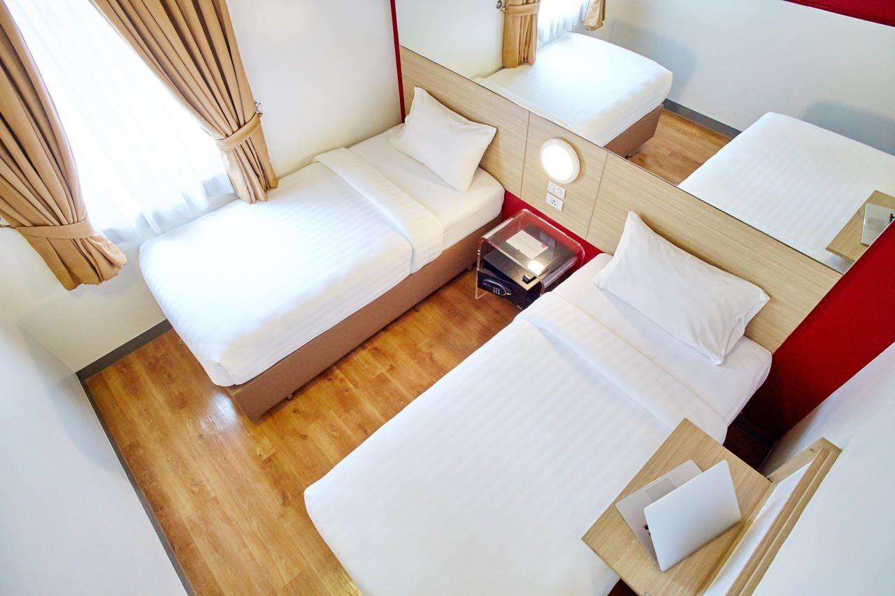 เรด แพลนเนต มะนิลา อามอร์โซโล Hotel Makati City ภายนอก รูปภาพ